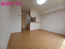 オリーブＢ 2階1LDKのリビング/ダイニング