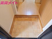 同型反転部屋写真です。