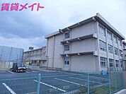 四日市市立八郷小学校 2168m