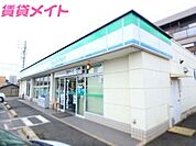 ファミリーマート朝日町おぶけ店 864m
