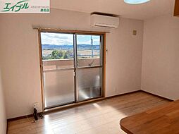 アタゴール 3階ワンルームのリビング/ダイニング