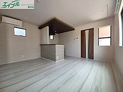 lebois桑名 1階1LDKのリビング/ダイニング