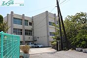 桑名市立桑部小学校 1569m