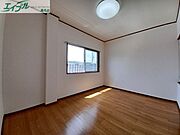 同型参考写真です