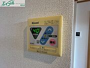 別部屋反転同型写真