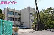 桑名市立桑部小学校 1711m