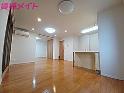 リーフガーデンハイツＡ 1階1LDKのリビング/ダイニング