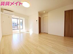 オアシス 1階1LDKのリビング/ダイニング