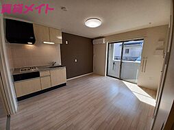 トロン 1階1LDKのリビング/ダイニング