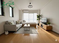 リバーフロントII 3階1LDKのリビング/ダイニング