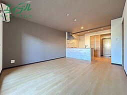 エミレーツ 2階2LDKのリビング/ダイニング