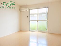 ナイスフィールド 1階1Kのリビング/ダイニング