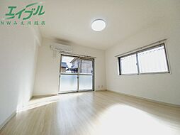 レジデンツ　ナチュア 1階1Kのリビング/ダイニング