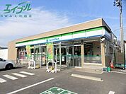 ファミリーマート四日市あかつき台北店 405m