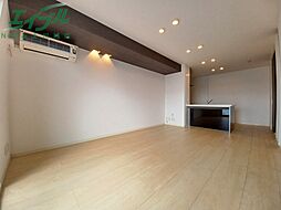 ＡＺＵＬ富田駅前 2階3LDKのリビング/ダイニング