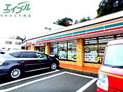 セブンイレブン桑名駅西店 657m