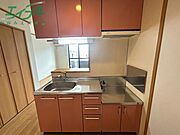 別部屋反転同型写真