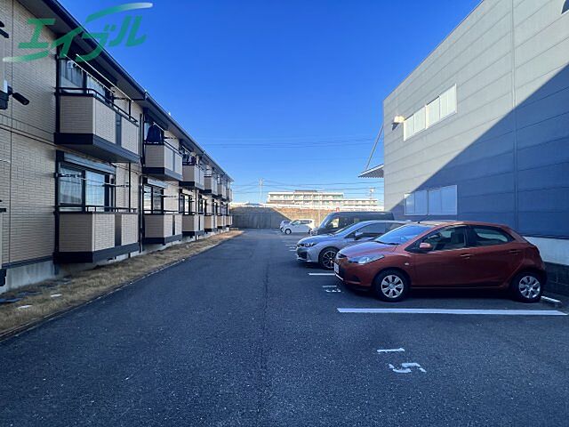 16 / 27