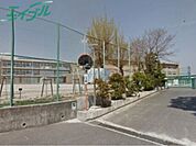 四日市市立三滝中学校 1699m