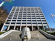 四日市市役所 606m
