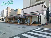セブンイレブン四日市諏訪町店 282m