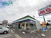 ファミリーマート四日市富士町店 769m