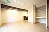 室内：同タイプ部屋写真です。