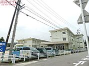 菰野町立菰野小学校 1451m
