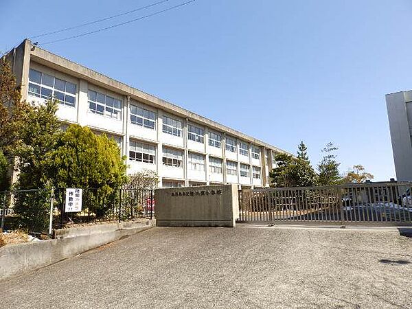 画像14:四日市市立笹川小学校