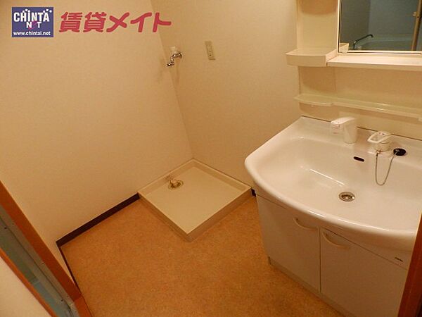 画像10:洗面所同型参考室内写真です。