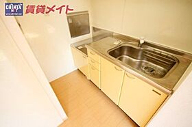 プルーム 201 ｜ 三重県四日市市曙２丁目（賃貸アパート1R・2階・29.44㎡） その4