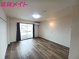 Ｆｏｕｒ　Ｓｅａｓｏｎ 2階ワンルームのリビング/ダイニング