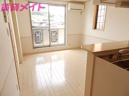 サーラ・マンジェ　Ａ棟 2階1LDKのリビング/ダイニング