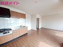 アルファ 2階2LDKのリビング/ダイニング