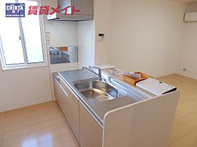 三重県鈴鹿市野町西３丁目（賃貸アパート3LDK・2階・74.06㎡） その4