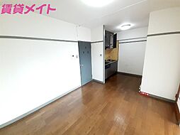 近鉄鈴鹿線 三日市駅 徒歩15分の賃貸マンション 3階3DKのリビング/ダイニング