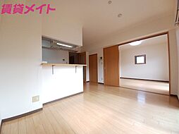 近鉄名古屋線 長太ノ浦駅 徒歩4分の賃貸マンション 1階2LDKのリビング/ダイニング