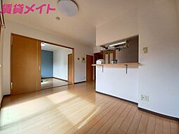 近鉄名古屋線 長太ノ浦駅 徒歩4分の賃貸マンション 2階2LDKのリビング/ダイニング