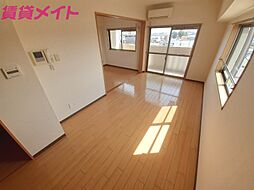 近鉄鈴鹿線 平田町駅 徒歩5分の賃貸マンション 3階1LDKのリビング/ダイニング