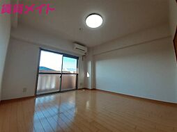 近鉄鈴鹿線 平田町駅 徒歩10分の賃貸マンション 2階1Kのリビング/ダイニング