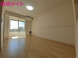 近鉄鈴鹿線 三日市駅 徒歩17分の賃貸アパート 1階1LDKのリビング/ダイニング