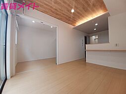 近鉄名古屋線 白子駅 徒歩10分の賃貸アパート 1階1LDKのリビング/ダイニング