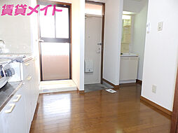 近鉄鈴鹿線 平田町駅 徒歩7分の賃貸マンション 3階1DKのリビング/ダイニング