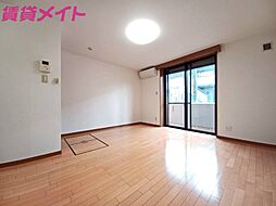 近鉄鈴鹿線 平田町駅 徒歩30分の賃貸マンション 1階ワンルームのリビング/ダイニング