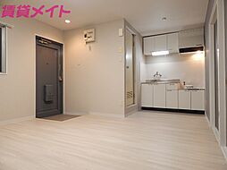 近鉄名古屋線 伊勢若松駅 徒歩5分の賃貸マンション 4階2DKのリビング/ダイニング