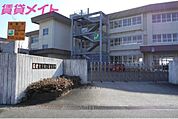 鈴鹿市立鼓ケ浦小学校 321m