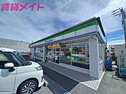 ファミリーマート鈴鹿中江島町店 373m