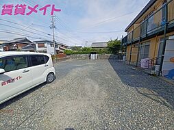 5 / 11