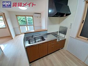 シェーン 101 ｜ 三重県亀山市阿野田町（賃貸アパート2LDK・1階・55.44㎡） その4