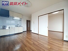 ボヌール 201 ｜ 三重県鈴鹿市平田本町２丁目（賃貸アパート2LDK・2階・54.60㎡） その3